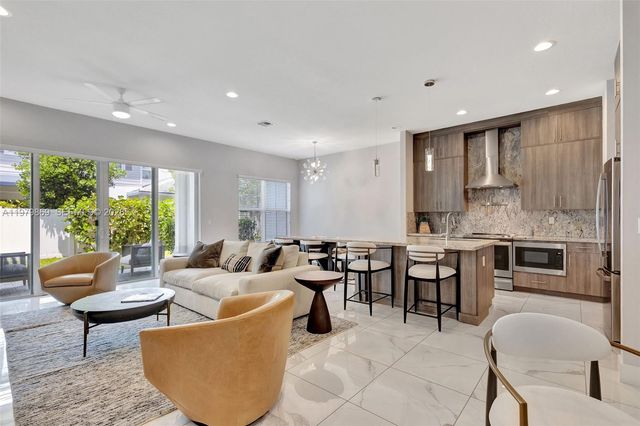 4921 Pointe Midtown Way, Palm Beach Gardens, FL 33418