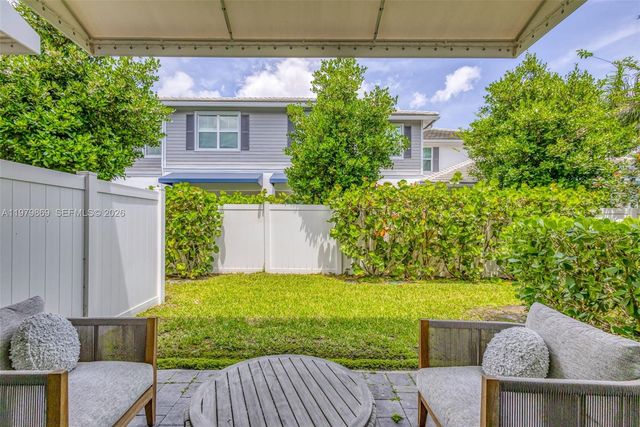 4921 Pointe Midtown Way, Palm Beach Gardens, FL 33418