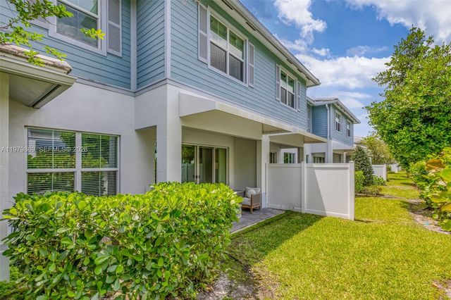 4921 Pointe Midtown Way, Palm Beach Gardens, FL 33418