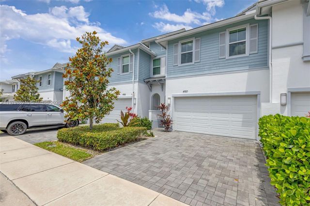 4921 Pointe Midtown Way, Palm Beach Gardens, FL 33418