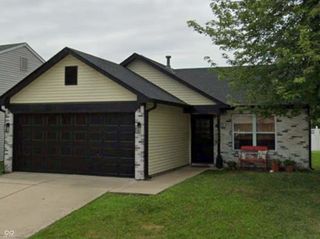 1046 Ebony Circle, Franklin, IN 46131