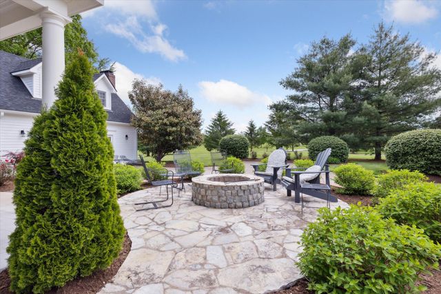 50 Chandamere Way, Nicholasville, KY 40356