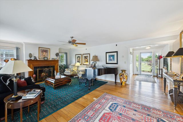 50 Chandamere Way, Nicholasville, KY 40356