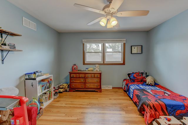 1637 Holly Lane, Munster, IN 46321