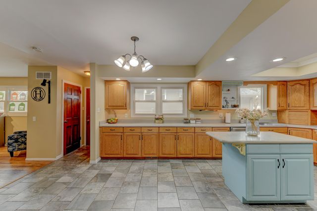 1637 Holly Lane, Munster, IN 46321