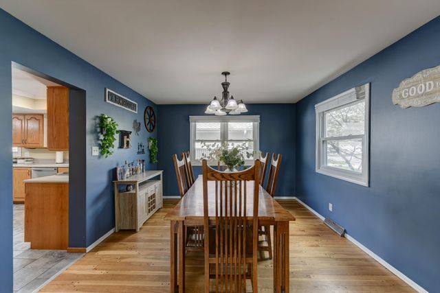 1637 Holly Lane, Munster, IN 46321