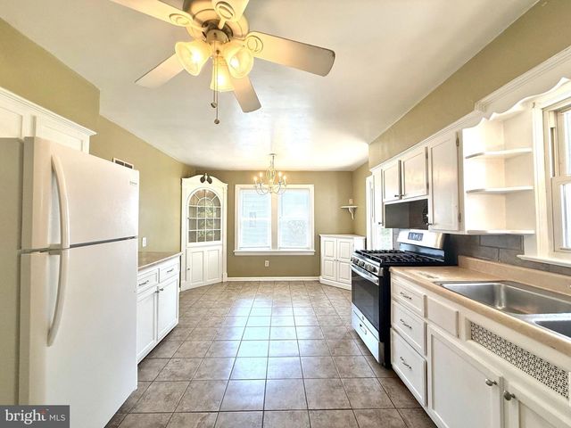 61 COLSON ST, Hamilton Twp, NJ 08610