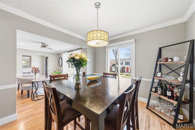 5607 Dantonaire Place, St Louis, MO 63128