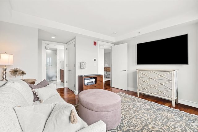 3 Battery Wharf 3303, Boston, MA 02109