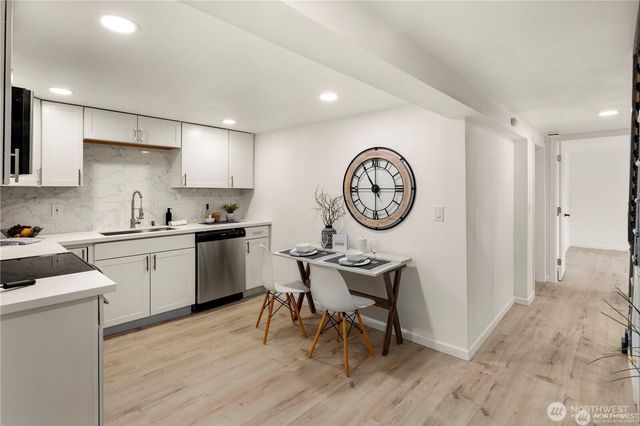 2315 S 116th Place, Seattle, WA 98168