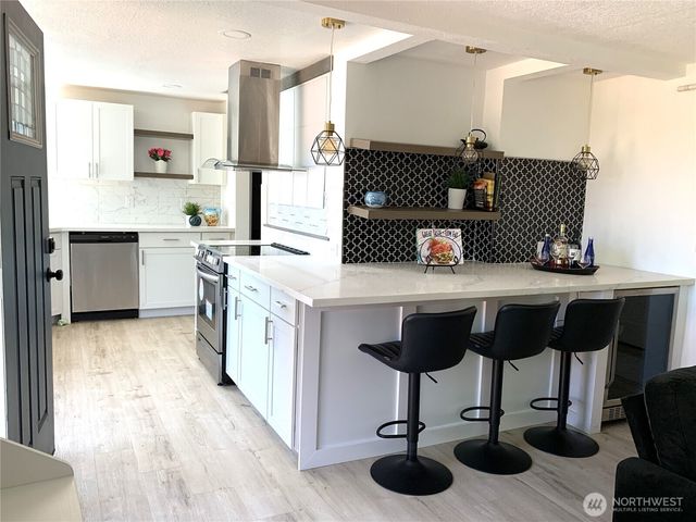 2315 S 116th Place, Seattle, WA 98168
