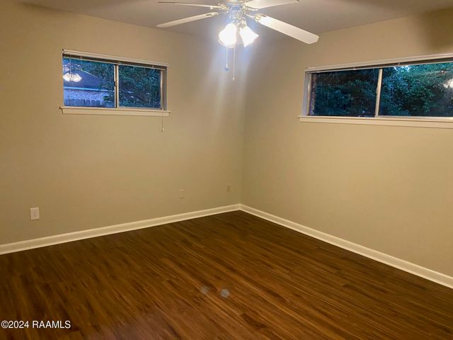 130 S Southlawn Drive, Lafayette, LA 70503