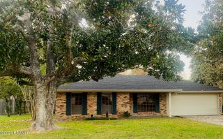 130 S Southlawn Drive, Lafayette, LA 70503