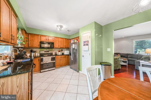527 HAMSHER AVE, Topton, PA 19562