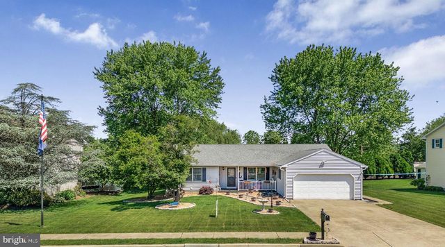 527 HAMSHER AVE, Topton, PA 19562