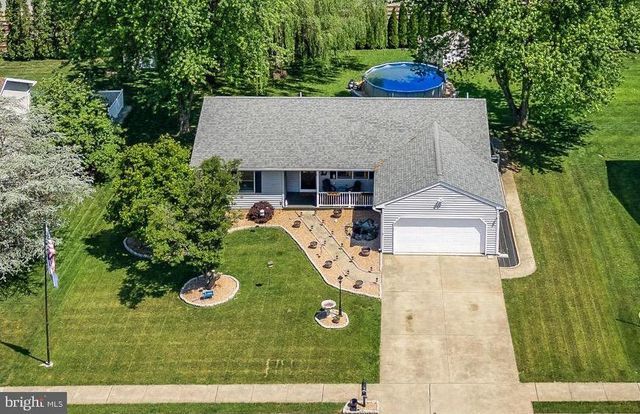 527 HAMSHER AVE, Topton, PA 19562