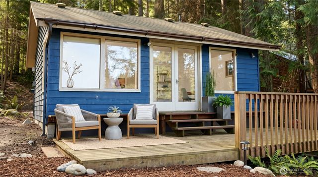 4945 Lakeside Drive, Langley, WA 98260