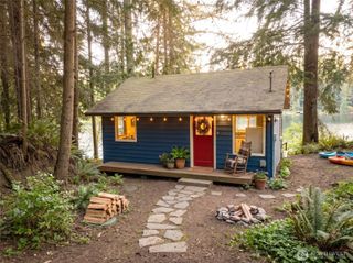 4945 Lakeside Drive, Langley, WA 98260