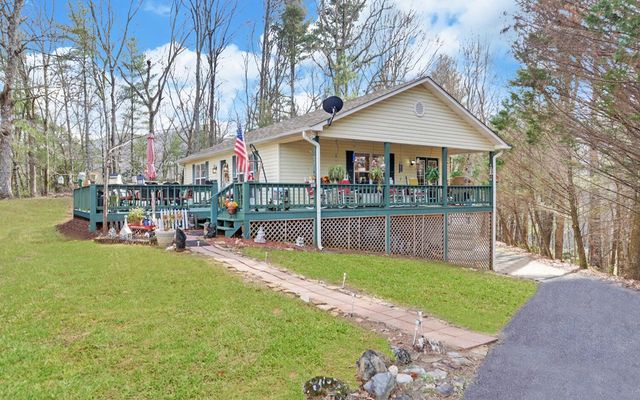 7300 Mr Bert Road, Hiawassee, GA 30546