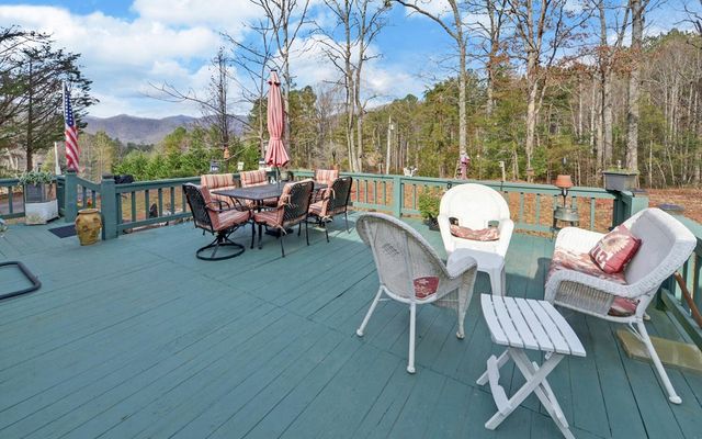 7300 Mr Bert Road, Hiawassee, GA 30546