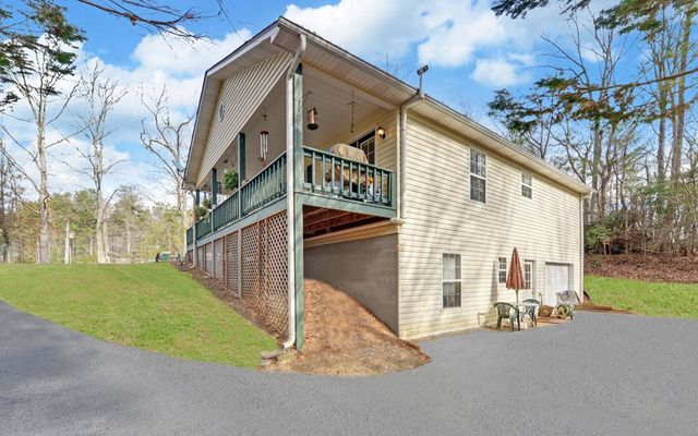 7300 Mr Bert Road, Hiawassee, GA 30546