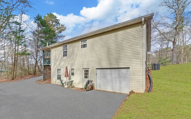 7300 Mr Bert Road, Hiawassee, GA 30546