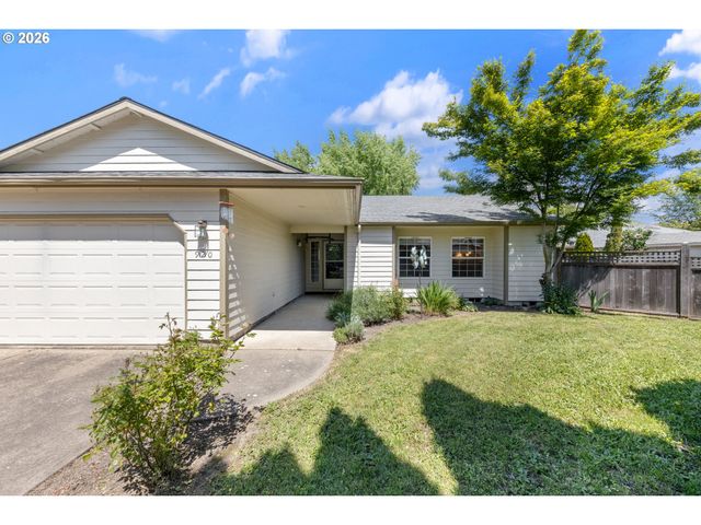 920 Sw MYRTLE Ct, Mc Minnville, OR 97128