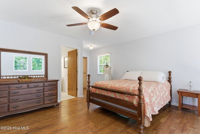 1941 Nc Hwy 133, Rocky Point, NC 28457