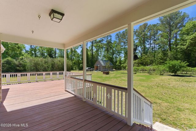 1941 Nc Hwy 133, Rocky Point, NC 28457