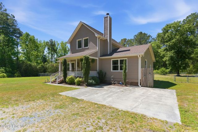 1941 Nc Hwy 133, Rocky Point, NC 28457