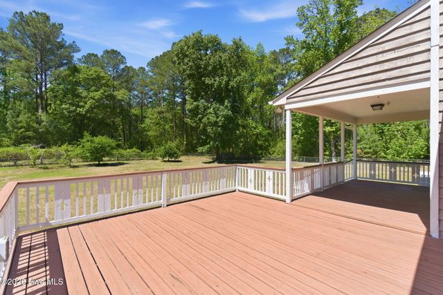 1941 Nc Hwy 133, Rocky Point, NC 28457