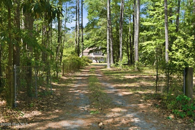 1941 Nc Hwy 133, Rocky Point, NC 28457