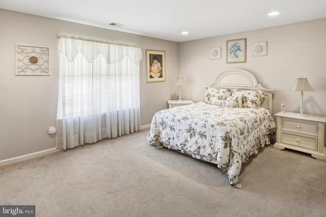 131 SOMERFIELD RD, Swedesboro, NJ 08085