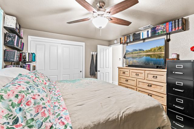 3712 Colver Road, Phoenix, OR 97535