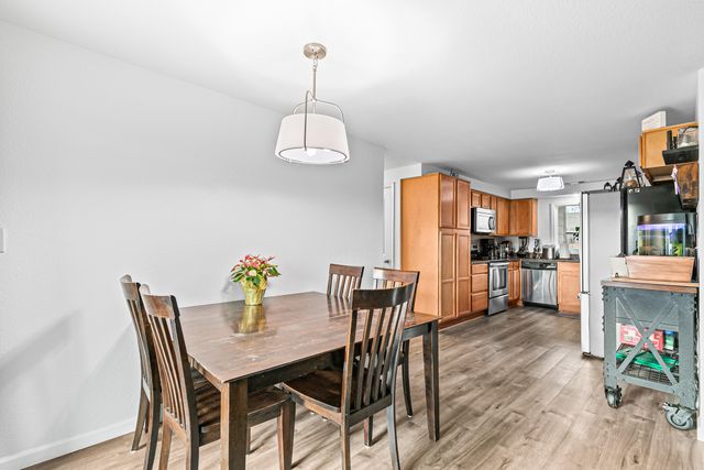 3712 Colver Road, Phoenix, OR 97535