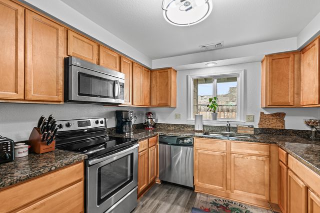 3712 Colver Road, Phoenix, OR 97535