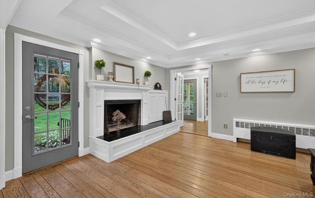 27 Longwood Drive, South Huntington, NY 11746