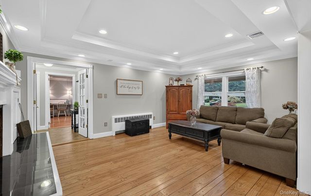 27 Longwood Drive, South Huntington, NY 11746