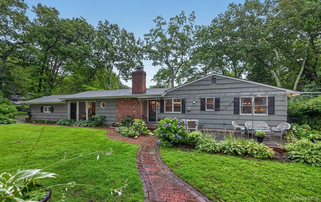 27 Longwood Drive, South Huntington, NY 11746