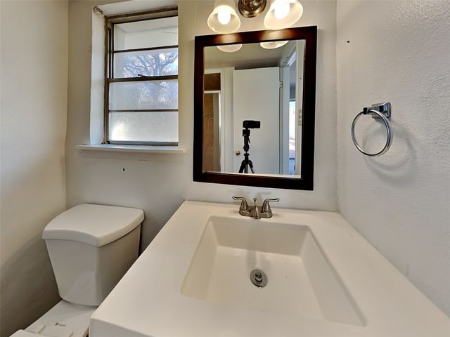 311 Lincolnshire Court, Irving, TX 75061