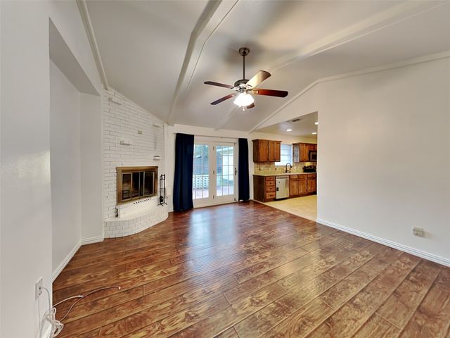 311 Lincolnshire Court, Irving, TX 75061