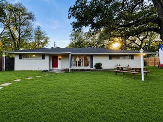 311 Lincolnshire Court, Irving, TX 75061
