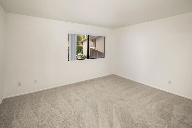 2033 FIESTA GLEN, Escondido, CA 92027