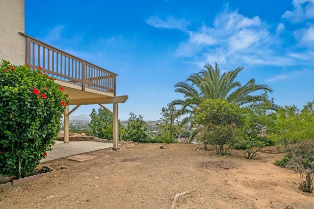2033 FIESTA GLEN, Escondido, CA 92027
