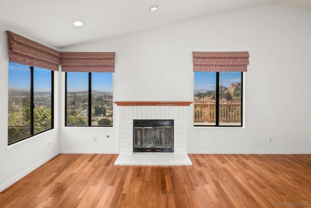 2033 FIESTA GLEN, Escondido, CA 92027