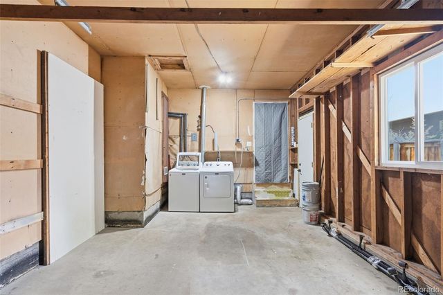 3460 E Nielsen Lane, Denver, CO 80210