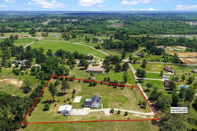 136 Clydesdale Ct, Gilmer, TX 75645