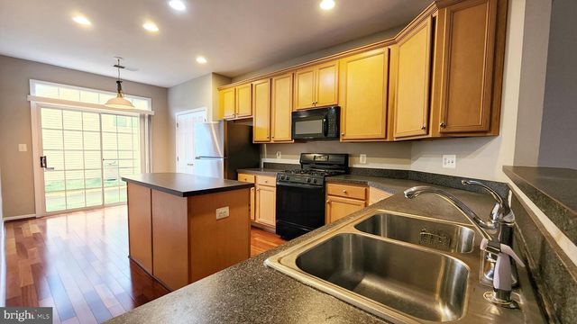 20969 KITTANNING LN, Ashburn, VA 20147