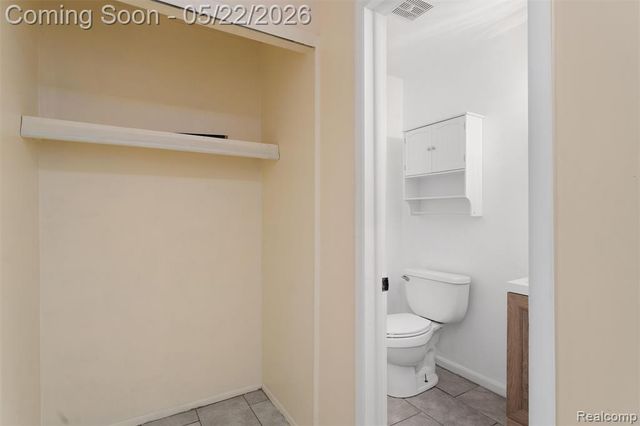 32105 W 12 Mile Road, Farmington, MI 48334