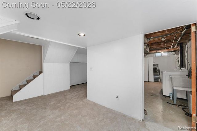 32105 W 12 Mile Road, Farmington, MI 48334